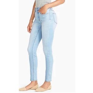J. Crew Mercantile Size 28 High Rise Skinny Jeans in Light Wash Style J6606 🥂